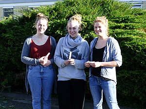 Klasse 11AMO2 (die 3 Berlinerinnen)